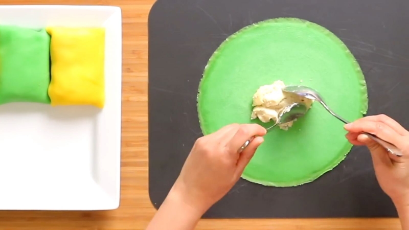 cách làm bánh crepe sầu riêng 3
