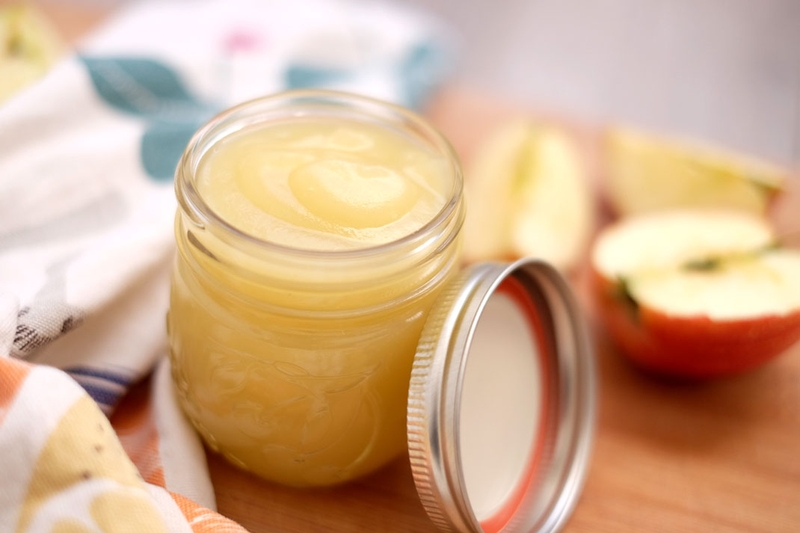 Puree táo đó giúp tạo nên hương vị bánh ngọt hấp dẫn