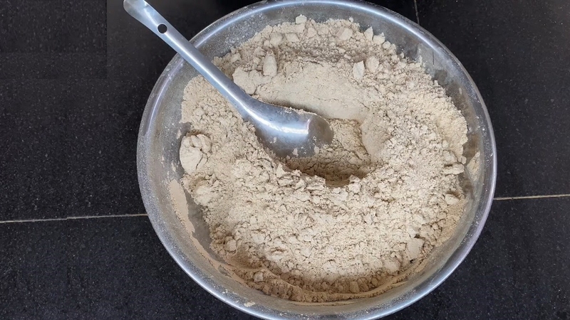 Rang bột làm bánh in