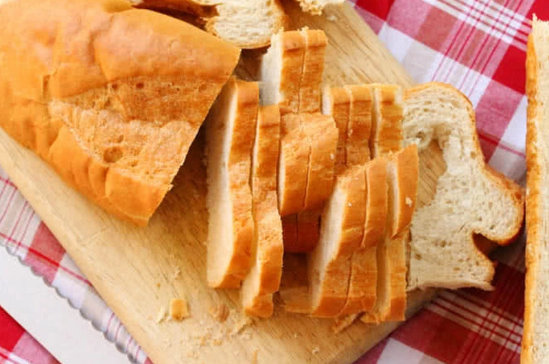 Cách làm bánh mì bơ tỏi và ăn thế nào tốt cho sức khỏe? 2