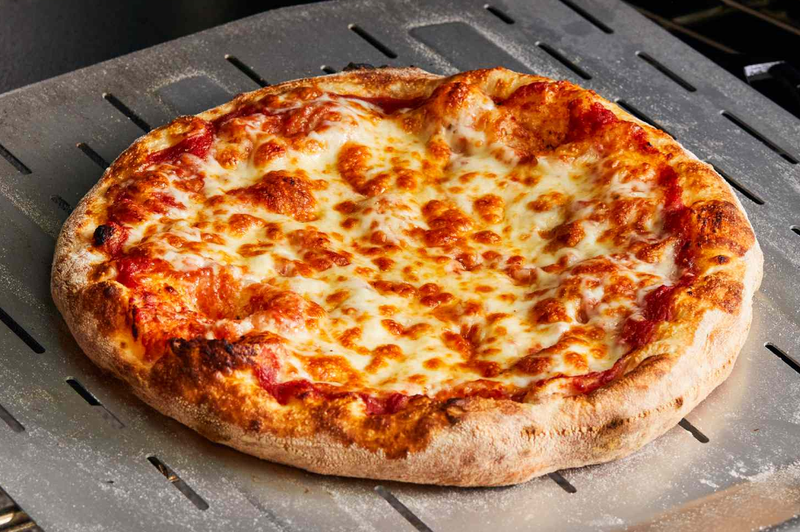 Cách làm bánh pizza thơm ngon, chuẩn nhà hàng 3