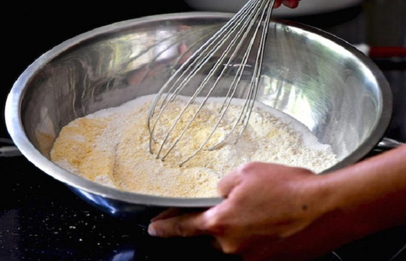 Cách làm bánh su kem bằng nồi cơm điện dễ làm 2