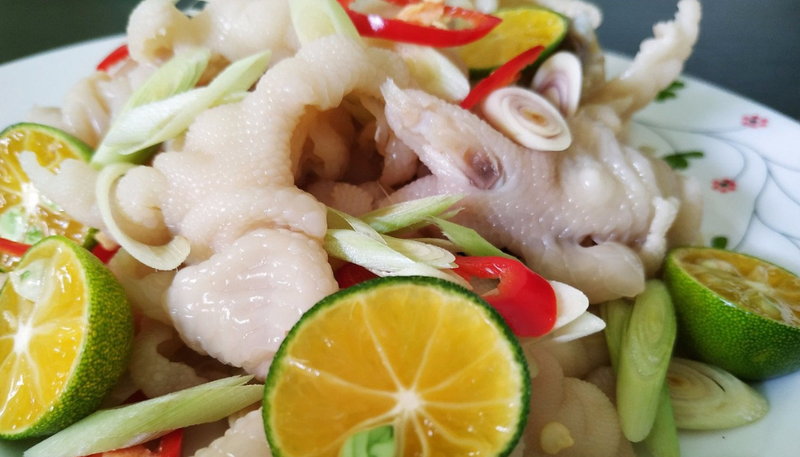 Cách làm chân gà rút xương và 3 món ăn vặt hấp dẫn từ chân gà 1