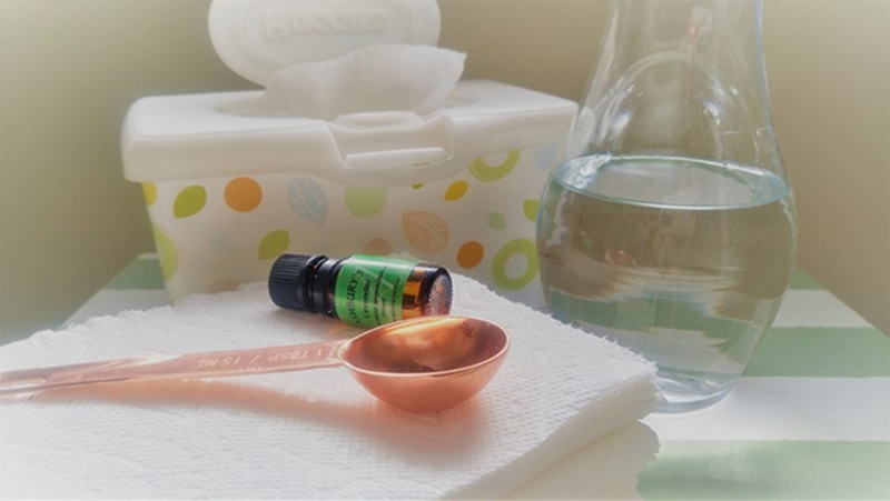 Cách làm khăn giấy ướt cực đơn giản tại nhà 2