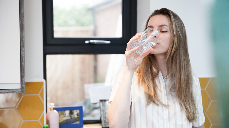 Cách làm mắt hết thâm tại nhà hiệu quả và dễ áp dụng 5