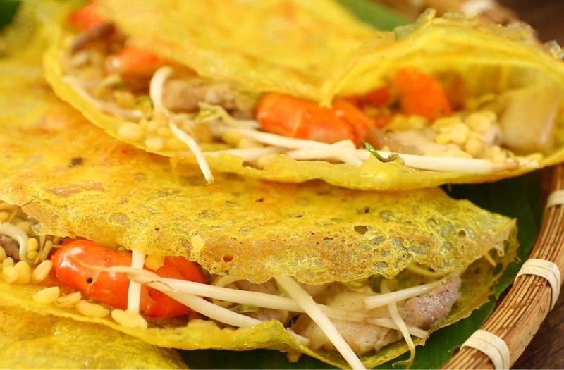 cach-lam-mon-banh-xeo-mien-trung-tai-nha-thom-ngon-dam-vi-4.jpg