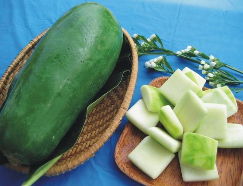 Cách làm móng giò hầm đu đủ lợi sữa cho mẹ