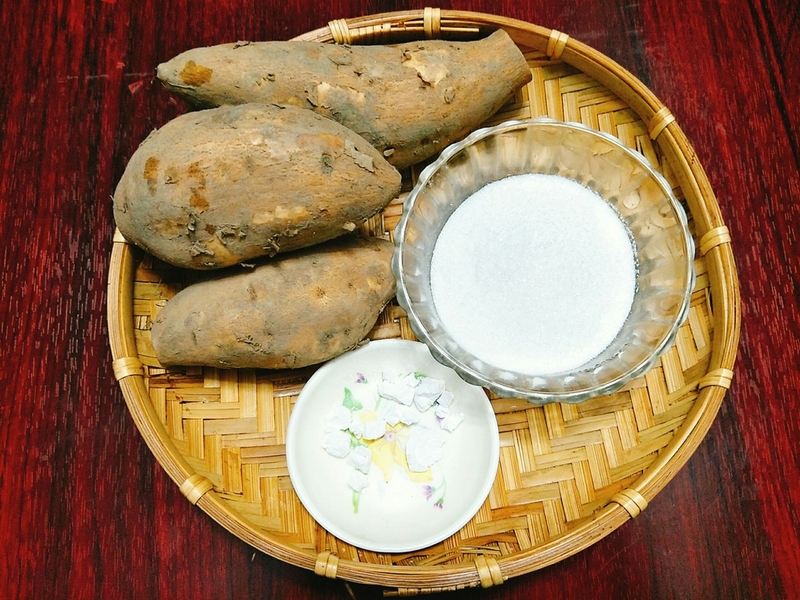 Các nguyên liệu cần chuẩn bị để làm mứt khoai lang