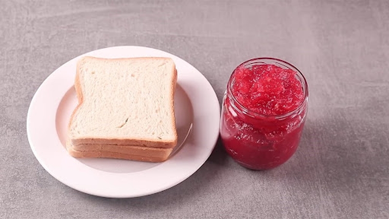 Mứt nho ăn kèm cùng bánh mỳ cũng rất tuyệt vời