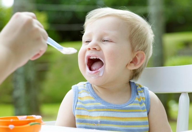 Cách làm tôm sốt phô mai cho bé ăn dặm