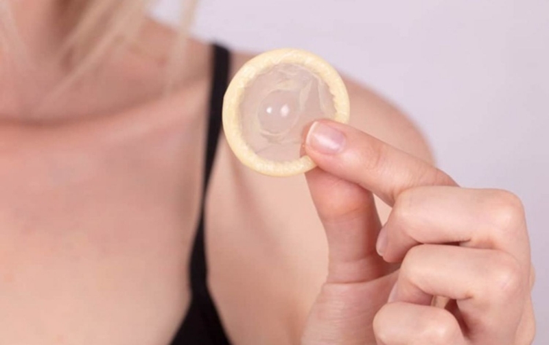 Cách lấy bao cao su ra khỏi vùng kín đơn giản và an toàn