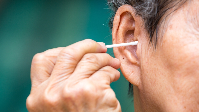 Cách lấy ráy tai an toàn mà bạn không thể bỏ qua! 1