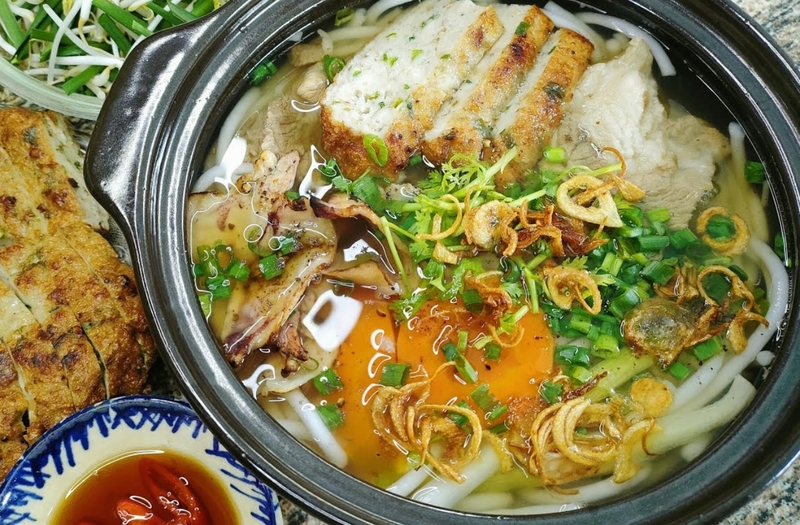 Cách nấu bánh canh chả 1