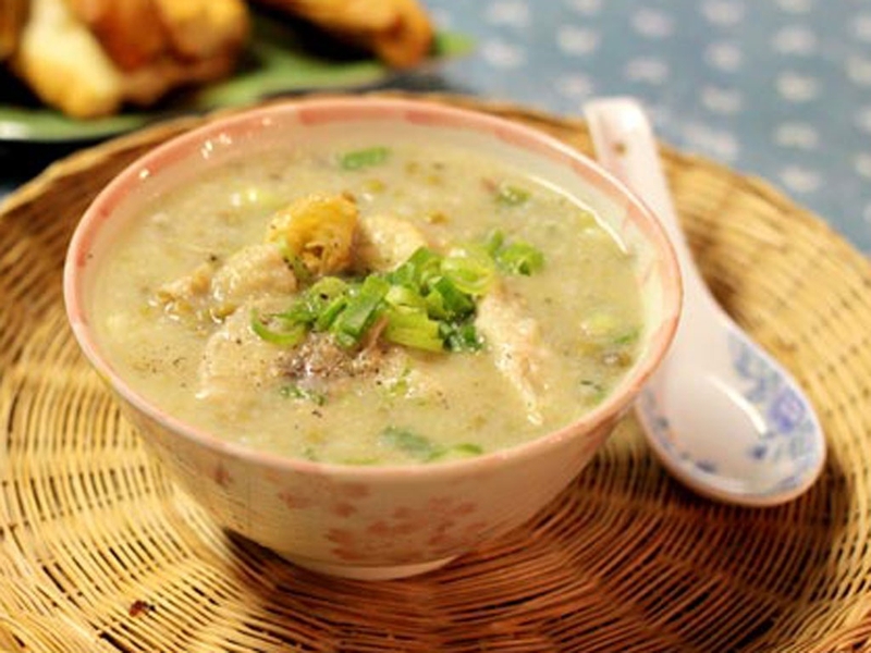Món cháo cá chép với đậu đỏ thơm ngon