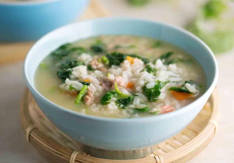 Cách nấu cháo chùm ngây cho bé đơn giản mà ngon miệng 2