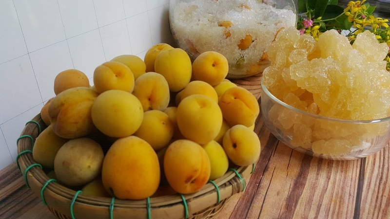 Cách ngâm mơ đường phèn tốt cho sức khỏe, giải nhiệt vào những ngày nắng nóng - 1