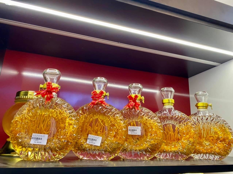 Rượu đông trùng hạ thảo