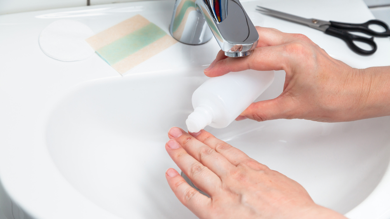 cach-pha-nuoc-muoi-sinh-ly-an-toan-tai-nha 3