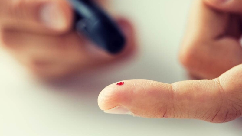 Cách phòng tránh hạ đường huyết trong dịp tết cho người tiểu đường 2