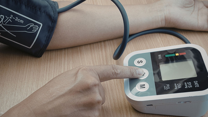 Quấn vòng bít sai kỹ thuật là nguyên nhân phổ biến gây sai lệch kết quả đo huyết áp