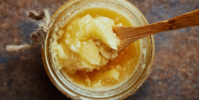 Cách rã đông mật ong bị đóng đường đơn giản, hiệu quả! 3