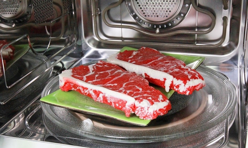 cách rã đông thịt nhanh 4