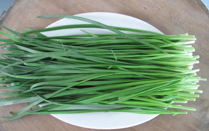 Lá hẹ có tác dụng gì cho trẻ sơ sinh? Hướng dẫn rơ lưỡi an toàn, hiệu quả cho bé 4 Lá hẹ có tác dụng gì cho trẻ sơ sinh? Hướng dẫn rơ lưỡi an toàn, hiệu quả cho bé