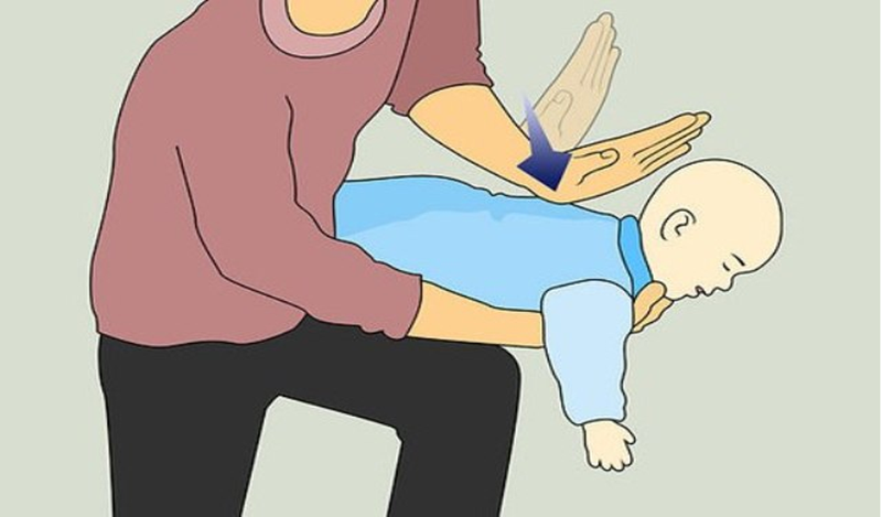 cach-cap-cuu-hoc-di-vat-hieu-qua-nhung-don-gian-co-the-ap-dung-trong-cuoc-song 3