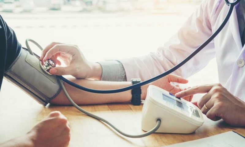 Cách sử dụng máy đo huyết áp Beurer 2