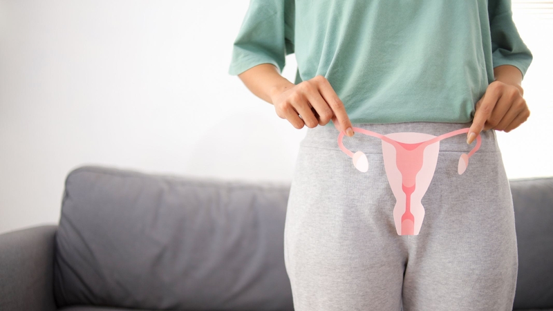 Người đang mắc bệnh lý phụ khoa không nên dùng nước hoa vùng kín