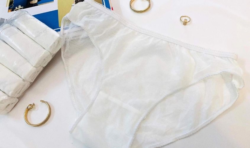 Tần suất thay quần lót giấy phụ thuộc vào lượng sản dịch tiết ra và lượng mồ hôi bạn đổ ra