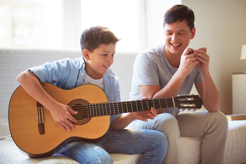 Cách tăng chỉ số IQ: Tập chơi một loại nhạc cụ và học một loại ngôn ngữ mới