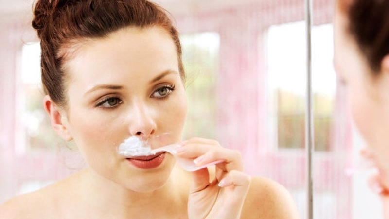 Bột nghệ dùng để tẩy ria mép cực kỳ hiệu quả