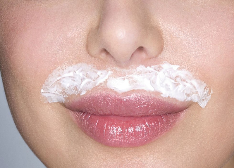 Kem đánh răng có chứa thành phần hạn chế hình thành sợi lông