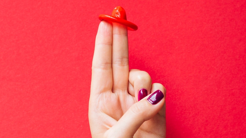 Cách tìm điểm G nam giới từ bên trong