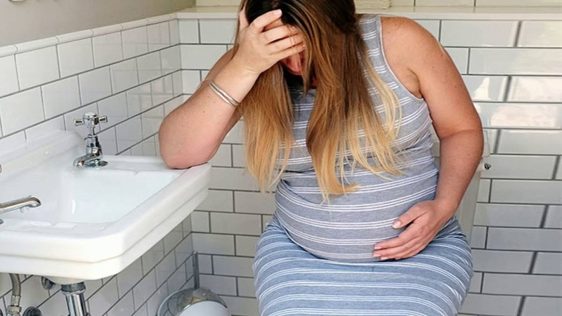 cách trị táo bón cho bà bầu  1