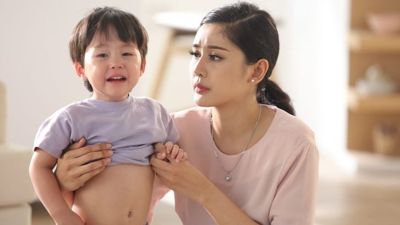 Hướng dẫn cách trị táo bón cho trẻ theo dân gian