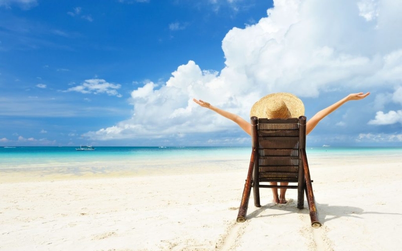 Đảm bảo việc ăn uống đúng chất là cách trị táo bón đơn giản nếu đi xa