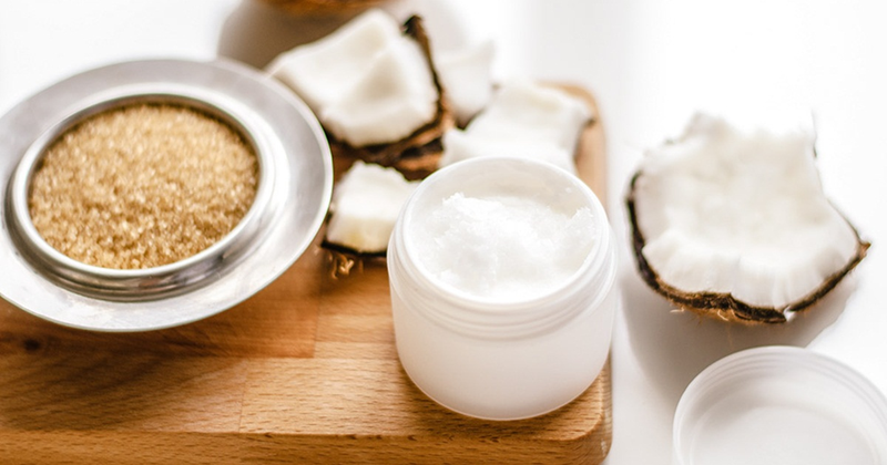 Cách trị thâm nách bằng baking soda và dầu dừa ngay tại nhà