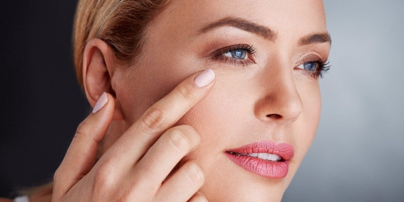 Cách trị vết chân chim ở mắt