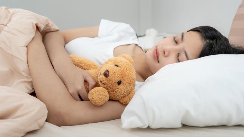 Uống sữa nghệ lúc nào là tốt nhất? Nên uống trước khi ngủ giúp bạn ngủ ngon hơn