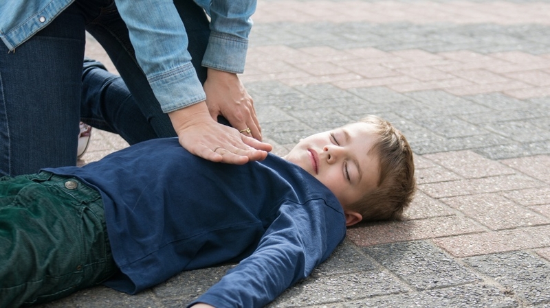 Cách xử lý khi trẻ bị hóc đồ ăn: Hướng dẫn chi tiết cho phụ huynh 3