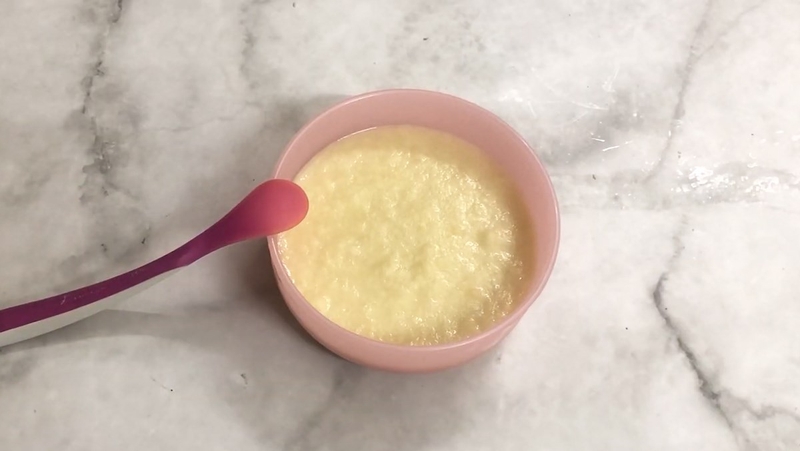 Thành phẩm cháo bánh mì táo thơm ngon