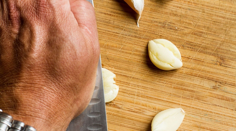 Cảm cúm uống nước tỏi giúp hết bệnh nhanh chóng