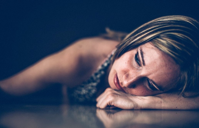 Cách vượt qua cảm giác bị bỏ rơi trong tình yêu 1