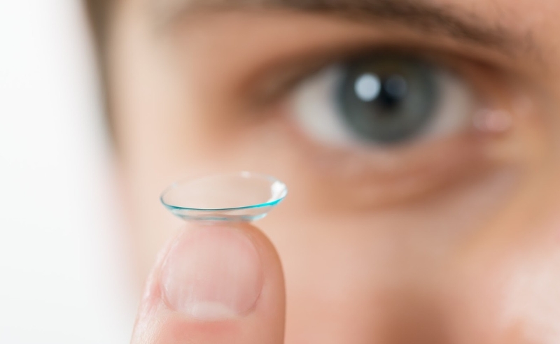 Cận 9 độ nhìn được bao xa? Có nên mổ mắt không? 4