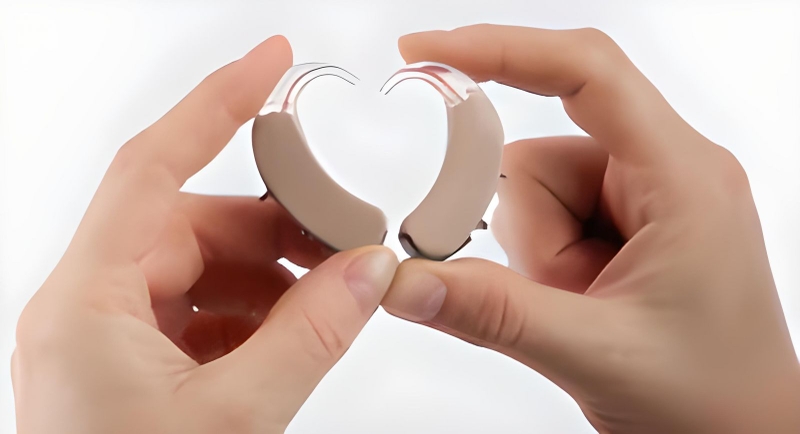 Cần chú ý gì khi mua máy trợ thính? Kinh nghiệm mua máy trợ thính cho người già 2