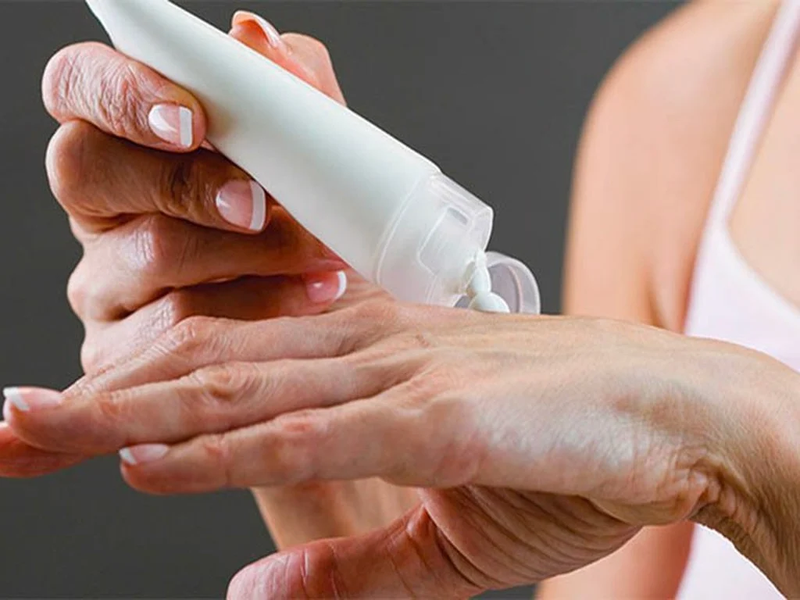 Cần làm gì để giảm ngứa khi bị bọ chét cắn 2