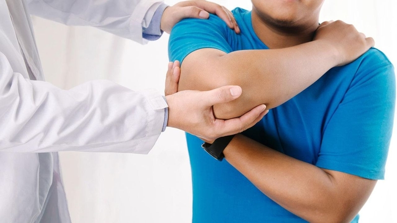 can-lech-di-chung-sau-gay-xuong 2.jpg