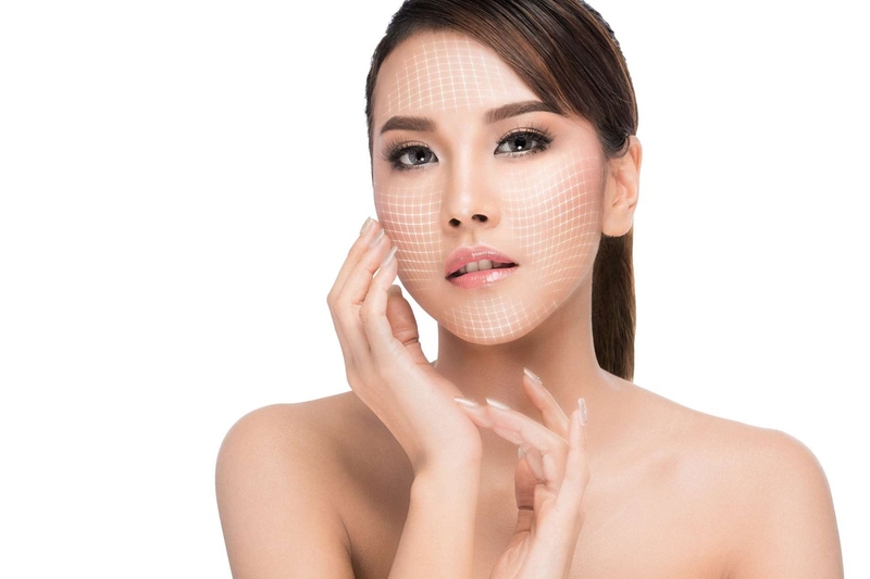 Có hai loại chỉ sinh học thường dùng trong căng chỉ da mặt